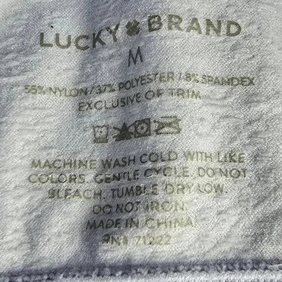 NWOT Lucky Brand Set Of 2 Sports Bras Size M Grey and Light Blue Active Wear - Picture 9 of 9